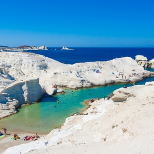 Η Μήλος το ομορφότερο νησί της Ευρώπης - Τα ελληνικά νησιά πρώτα στη λίστα του «Travel and Leisure».