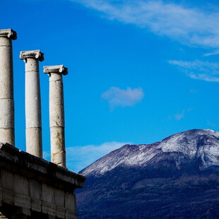 Αγγεία από την Πάρο και λάβα από την Πομπηία αποκαλύπτουν στοιχεία για το μαγνητικό πεδίο της Γης