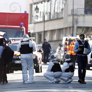 Επίθεση στο Ραμπουγιέ: «Αλλάχ Ακμπάρ» φώναζε ο δράστης - Μαχαίρωσε την αστυνομικό στο λαιμό