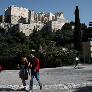 Καιρός: Αφρικανική σκόνη και υψηλές θερμοκρασίες σήμερα