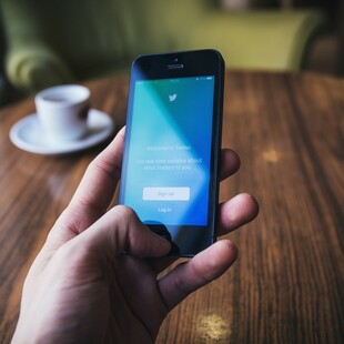 Twitter Blue: Η πλατφόρμα εξετάζει το λανσάρισμα υπηρεσιών επί πληρωμή, σύμφωνα με ερευνήτρια