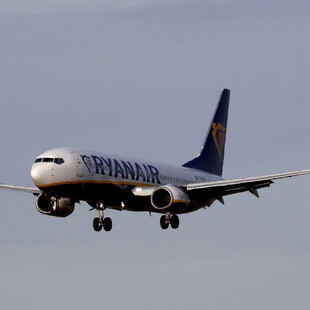 Ryanair: Εκτροπή πτήσης λόγω «απειλής της ασφάλειας» 