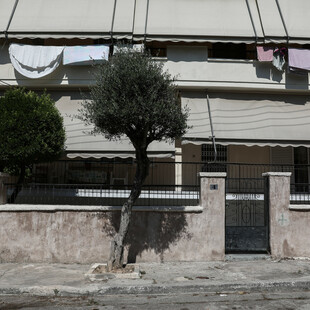 Δολοφονία στην Αγία Βαρβάρα: Ομολόγησε ο εν διαστάσει σύζυγος του θύματος, παρέδωσε το όπλο