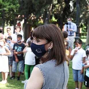 Ένα απόγευμα στο Προεδρικό με παιδιά που αναζητούν τη δική τους οικογένεια