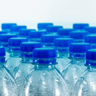 Νέο περιβαλλοντικό τέλος από 1η Ιουλίου του 2022 για τα πλαστικά - 8 λεπτά ανά προϊόν PVC