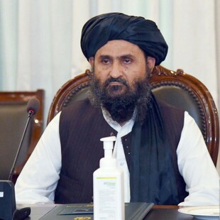 Στην Καμπούλ ο συνιδρυτής των Ταλιμπάν - Συναντήσεις για τον σχηματισμό κυβέρνησης 