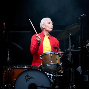 Πέθανε ο Charlie Watts, ο θρυλικός ντράμερ των Rolling Stones
