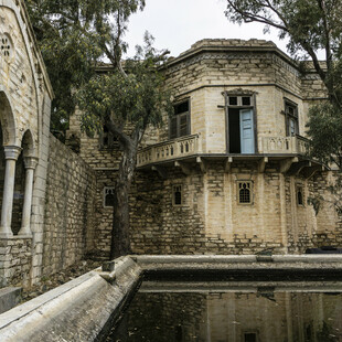 Τα νεοκλασικά της Σύρου εκπέμπουν SOS