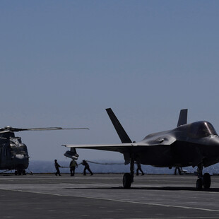 F-35 σε αεροπλανοφόρο