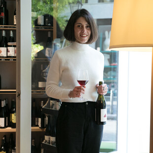 Η Χλόη Χατζηβαρύτη πιστεύει ότι η κουλ πλευρά του κρασιού είναι το μέλλον 