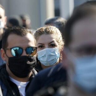 Η Σερβία παρέλαβε αμερικανικό φάρμακο κατά του κορωνοϊού