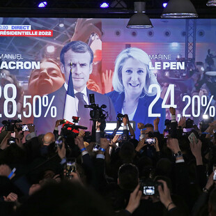 Γαλλία: Οι συμμαχίες μετά την πρωτιά Μακρόν στον α'γύρο - Οι δημοσκοπήσεις για τον β΄γύρο 