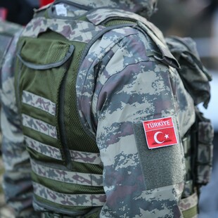 Βρετανία: Τέλος οι περιορισμοί στην Τουρκία για πώληση στρατιωτικού εξοπλισμού
