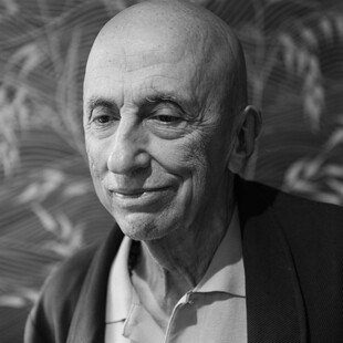 Μηνάς Καφάτος: «Γεννηθήκαμε από τα άστρα. Το σώμα μας είναι ένας μικρός πλανήτης»