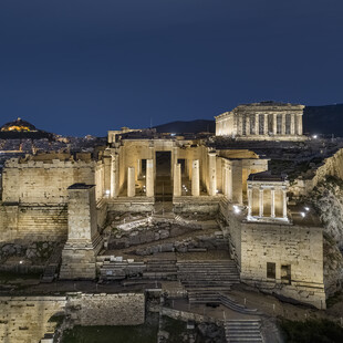 Στην Ελευθερία Ντεκώ για τον φωτισμό της Ακρόπολης απονεμήθηκε το LIT Design Award 