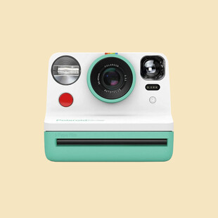 Lifo shopping: Καλλυντικά, αξεσουάρ, ρούχα και μια polaroid για το άλμπουμ του καλοκαιριού