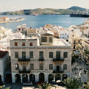 Σύρος: Τα διατηρητέα της Ερμούπολης εκπέμπουν SOS