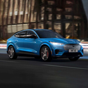 Ford Mustang Mach-E: Hλεκτρικό SUV με γονίδια Muscle-Car