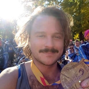 Explainer: Ποιος είναι ο Νικόλας-Σταύρος Νιάρχος, ο δημοσιογράφος που χθες συνελήφθη στο Κονγκό