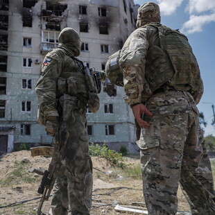 «Φριχτή επίθεση»- Βίντεο που φέρεται να δείχνει Ρώσο στρατιώτη να ευνουχίζει Ουκρανό αιχμάλωτο