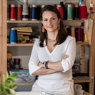 «Είναι μεγάλη τιμή που με εμπιστεύτηκε ο Christian Louboutin»: Η Κατερίνα Μακρυγιάννη για τη συνεργασία της με τον διάσημο οίκο