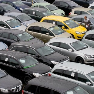 Γιατί αγκομαχά η ελληνική αγορά αυτοκινήτου