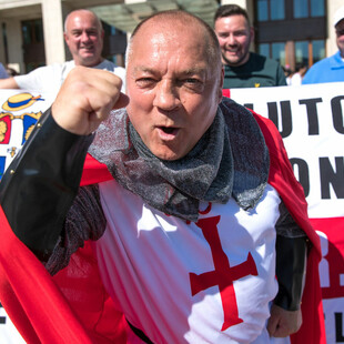 Απαγορεύτηκε η είσοδος οπαδών της Αγγλίας στα γήπεδα του Μουντιάλ στο Κατάρ με στολές σταυροφόρων