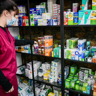 «Φαρμάκι» στην αγορά από την αντιπαράθεση για τα φάρμακα