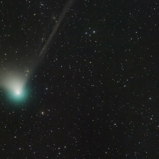 Green comet
