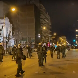 Τέμπη: Επεισόδια στη συγκέντρωση διαμαρτυρίας στη Θεσσαλονίκη