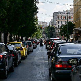 Κίνηση στους δρόμους: «Σημειωτόν» στα περισσότερα σημεία της πρωτεύουσας - Πού υπάρχουν προβλήματα
