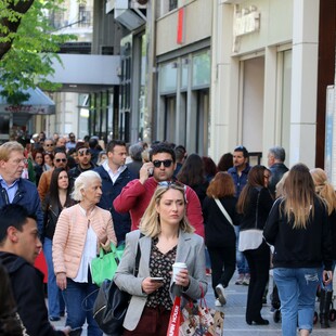 Εορταστικό ωράριο Πάσχα: Πώς θα λειτουργήσουν τα καταστήματα