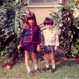 Είναι Μεγάλη Παρασκευή, συννεφιά, και πίνεις μόνο νεσκαφέ σκέτο...