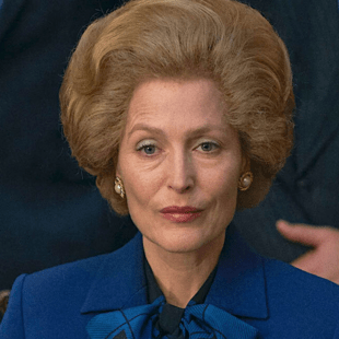 The Crown: Ξαναγράφεται το σενάριο για την 6η σεζόν- Μετά την άρνηση της Γκίλιαν Άντερσον να επιστρέψει