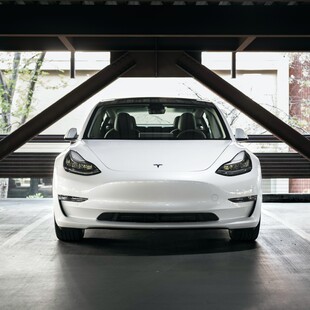 Tesla: Συμφωνία με την Κίνα για τη δημιουργία εργοστασίου στη Σανγκάη