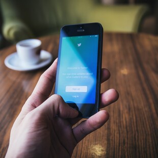 Twitter: Υπηρεσία άρθρων επί πληρωμή προανήγγειλε ο Έλον Μασκ 