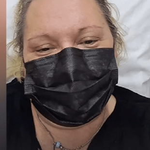 Στο νοσοκομείο η Καίτη Φίνου- Ανέβασε βίντεο από το ασθενοφόρο 