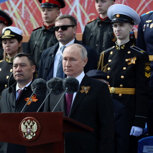 Πούτιν: «Ο πολιτισμός βρίσκεται και πάλι σε σημείο καμπής» - Το μήνυμα για την Ημέρα της Νίκης