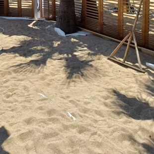 Μύκονος: Νέα δικογραφία για γνωστό κλαμπ- Μετέφεραν άμμο για να σκεπάσουν το τσιμέντο