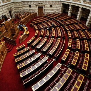 Ορκίζεται σήμερα η νέα Βουλή - Τη Δευτέρα η διάλυση και η προκήρυξη εκλογών