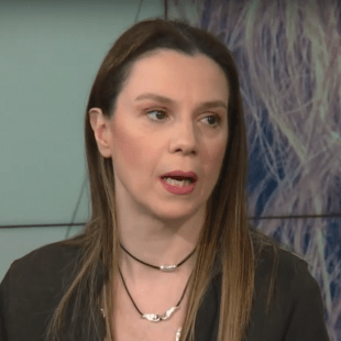 Η Πέγκυ Τρικαλιώτη μιλά για το πρόβλημα υγείας που αντιμετώπισε και παραλίγο να χάσει την φωνή της