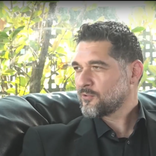 Ο Πάνος Ιωαννίδης θα εμφανιστεί σε σειρά- «Φλερτάρω με την ηθοποιία»