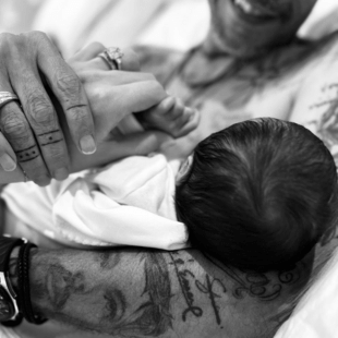 Ο Μαρκ Άντονι έγινε μπαμπάς για 7η φορά