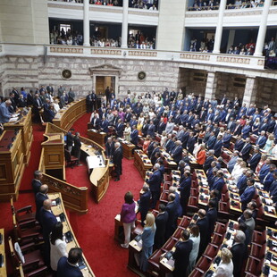 Live η εκλογή του νέου προεδρείου της Βουλής 