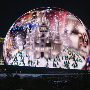 Εντυπωσιακές εικόνες από την μεγαλύτερη προβολή βίντεο στον κόσμο - Αποτελείται από 1,2 εκατομμύρια φωτάκια LED