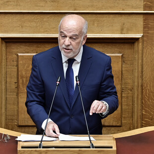 ΣΥΡΙΖΑ για Φλωρίδη: «Άδειασε τη διάταξη της ΝΔ περί ακαταδίωκτου των τραπεζιτών»