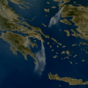 Φωτιές: Timelapse βίντεο από τα πύρινα μέτωπα- Ο καπνός έφτασε μέχρι την Κρήτη