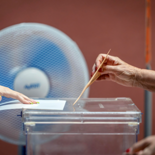 Εκλογές στην Ισπανία: Ανατροπή και προβάδισμα για το Σοσιαλιστικό Κόμμα