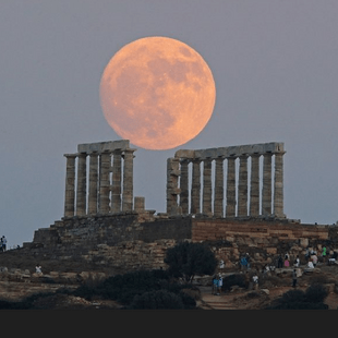 Δύο υπερπανσέληνοι σήμερα και στις 31 Αυγούστου - Δωρεάν εκδηλώσεις σε αρχαιολογικούς χώρους 