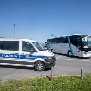 Η αποστολή της ΑΕΚ έφτασε στο Ζάγκρεμπ - Συνοδεία αστυνομικών στο ξενοδοχείο